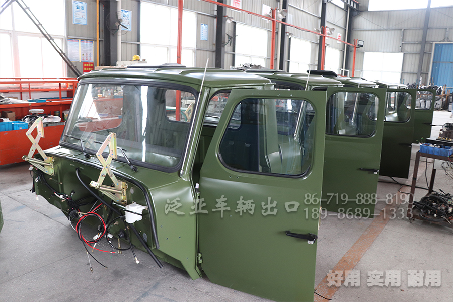 东风四驱六驱,东风越野卡车零部件,东风发动机,东风卡车车厢,东风变速箱,越野卡车大灯,东风EQ240,东风EQ245,东风EQ246运兵车,EQ2070运兵车,EQ2100,EQ2102,153驾驶室