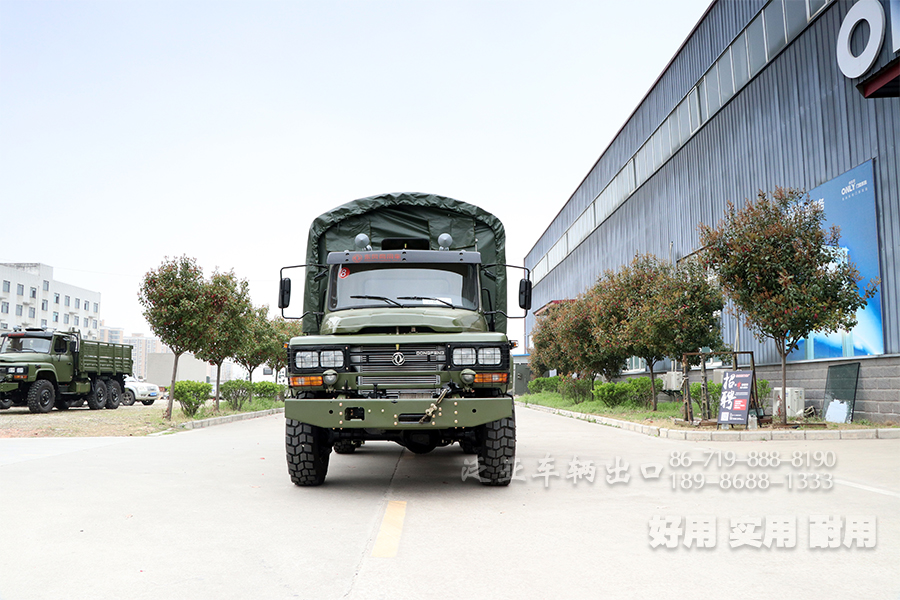 东风六驱越野卡车,EQ2082越野车,东风尖头卡车,出口东南亚车辆,六驱卡车底盘